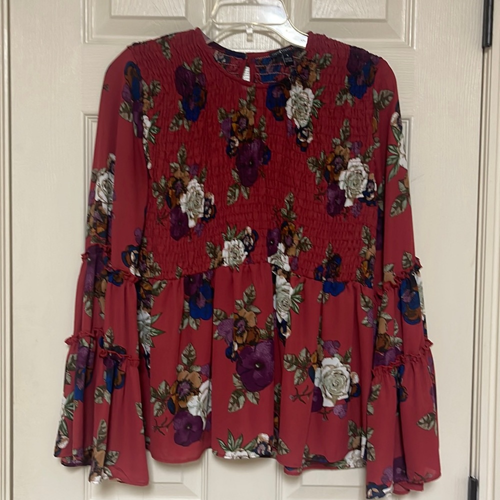 MM MM MM size small top. Thin material. Beautiful top.